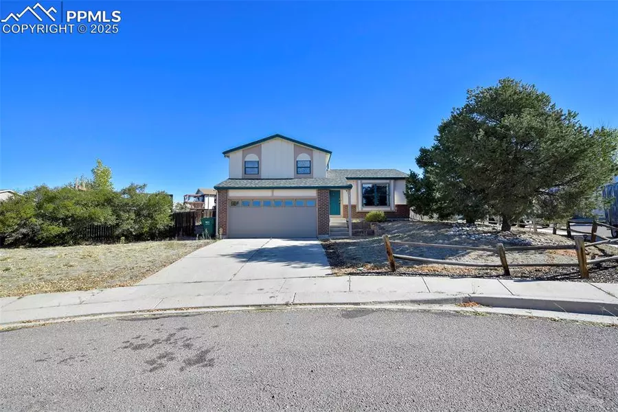 3930 Ayers DR, Colorado Springs, CO 80920