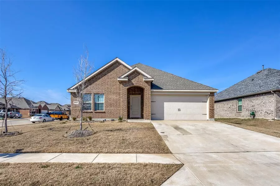 1614 Maple Ridge Drive, Princeton, TX 75407