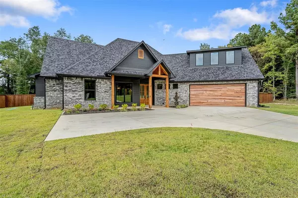 Longview, TX 75602,135 Thorn Briar Trail