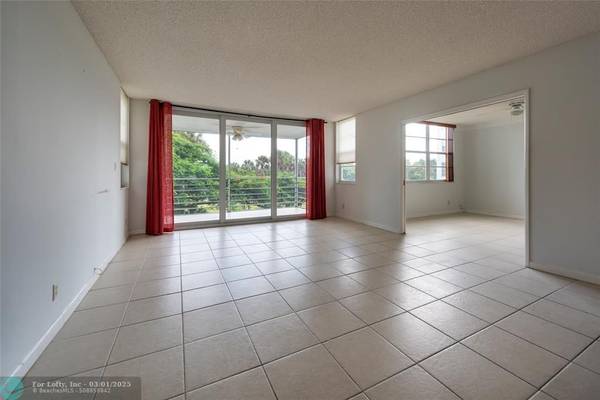 Pompano Beach, FL 33069,806 Cypress Grove Ln  #309