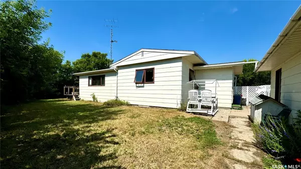 Bladworth, SK S0G 0L0,120 3rd STREET