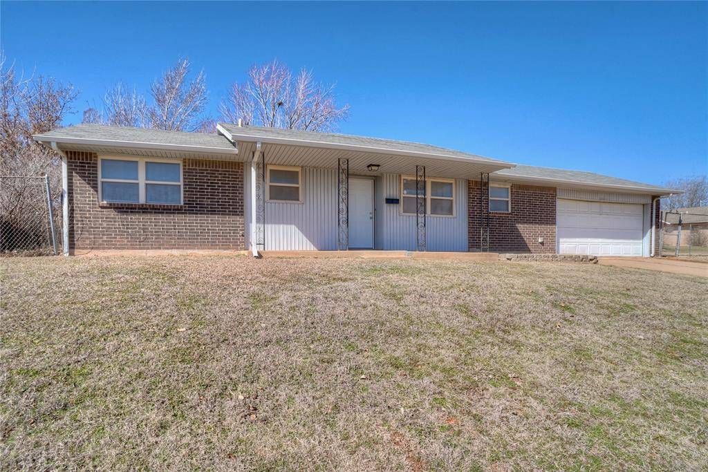 2413 Kings Road, Moore, OK 73160