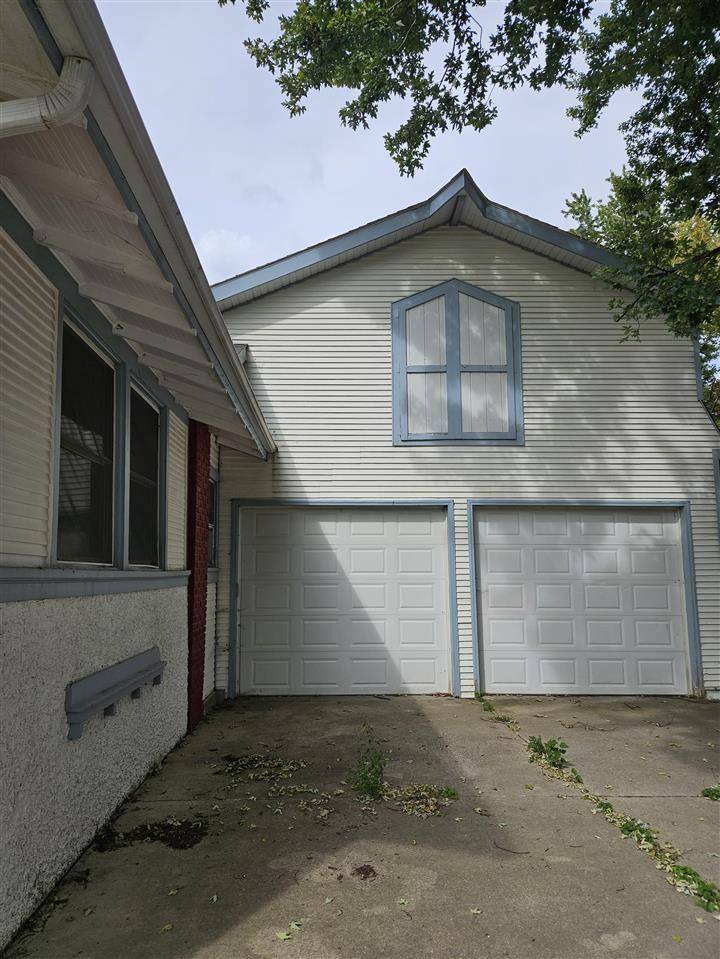 Williamsburg, IA 52361,606 W Welsh st