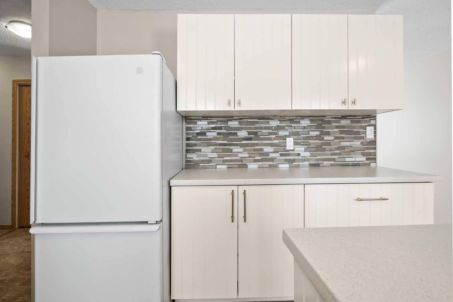 Grande Prairie, AB T8V 3W8,9232 107 AVE