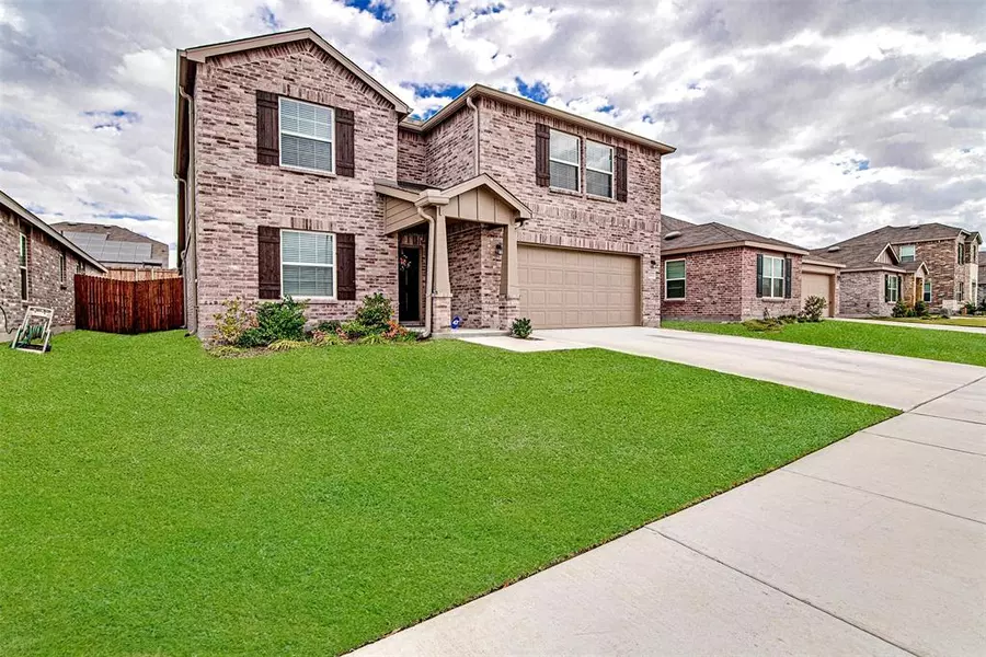 2101 Winding Creek Way, Denton, TX 76208