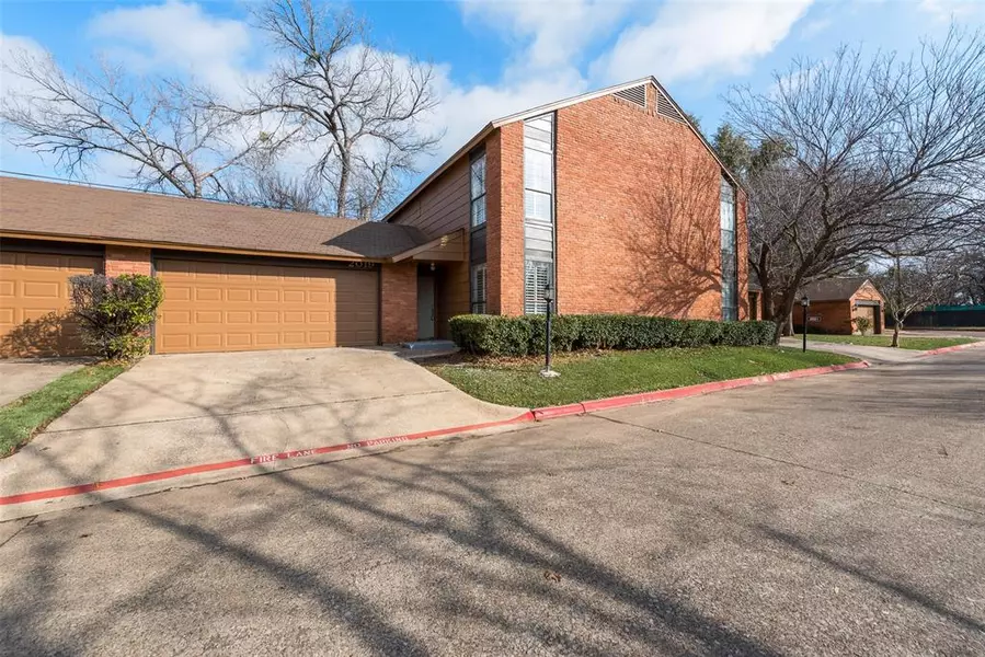 2019 Wilshire Drive, Irving, TX 75061