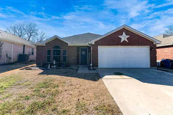 414 Hollyberry Drive, Mansfield, TX 76063