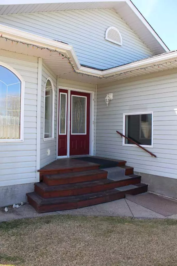 Manning, AB T0H 2M0,503 5th Avenue Northeast