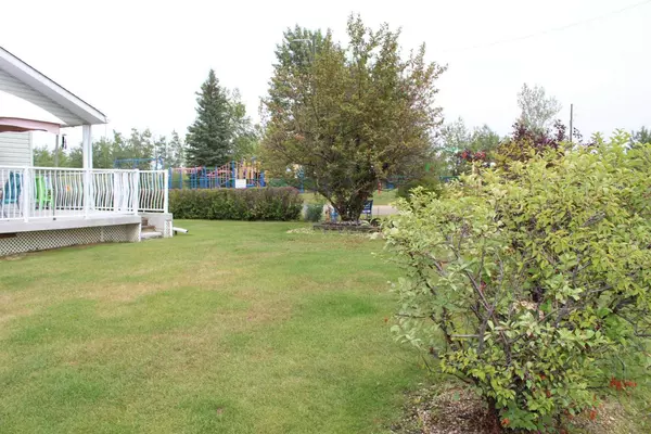 Manning, AB T0H 2M0,503 5th Avenue NE