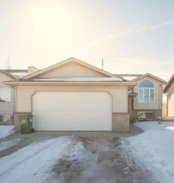 6 Lagrange CRES, Red Deer, AB T4R 3K4