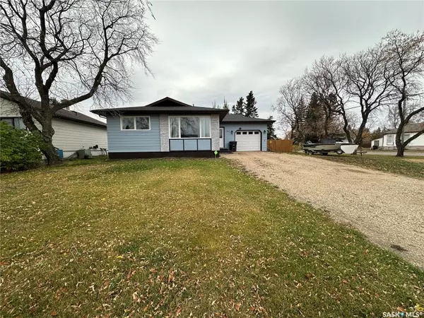 Watson, SK S0K 4V0,215 2nd STREET NE