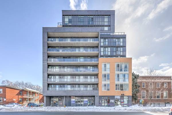 2369 Danforth AVE #904, Toronto E02, ON M4C 1K7