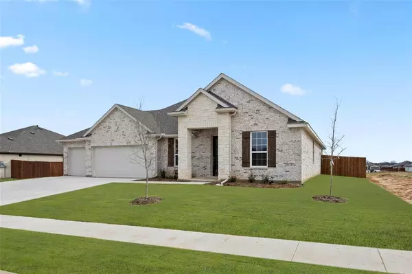 Azle, TX 76020,504 Pebble Circle