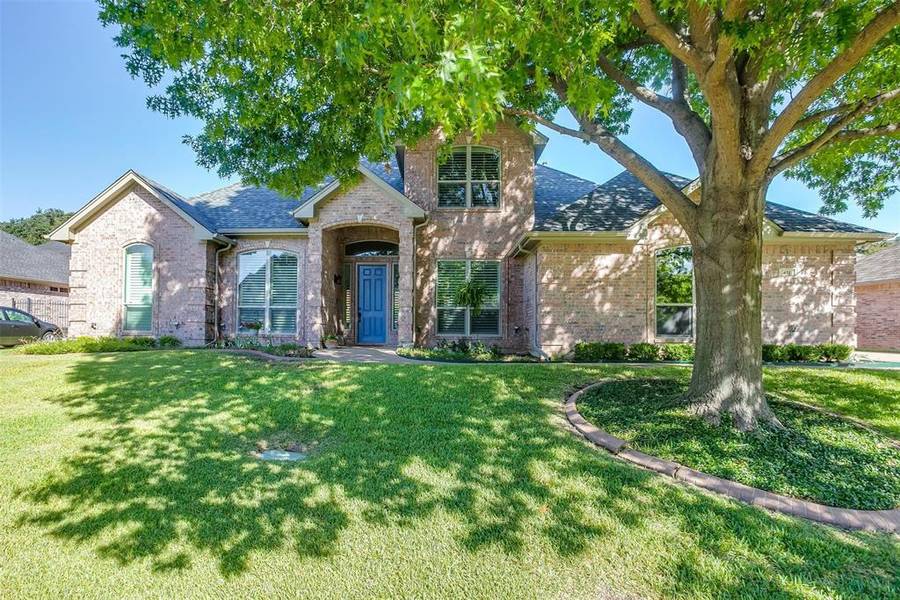 412 Shenandoah Drive, Burleson, TX 76028