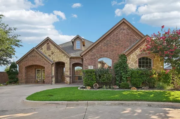 6920 Golf Green Drive, Arlington, TX 76001