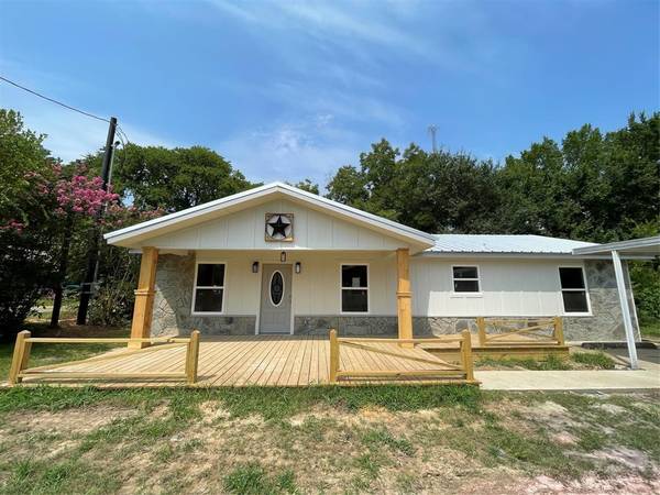 212 N Stephens Street, Quitman, TX 75783