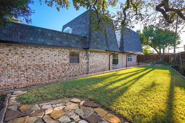 Bedford, TX 76021,2825 Summit View Drive