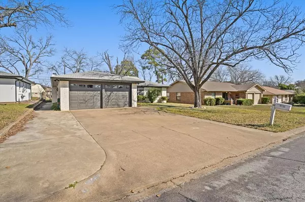 Hurst, TX 76053,616 Oak Drive