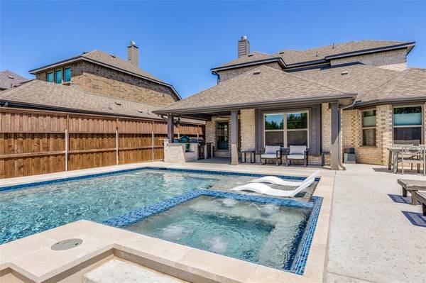 3804 Pine Valley Lane, Arlington, TX 76001