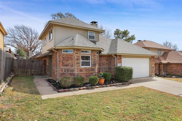 1476 Hampton Road, Grapevine, TX 76051