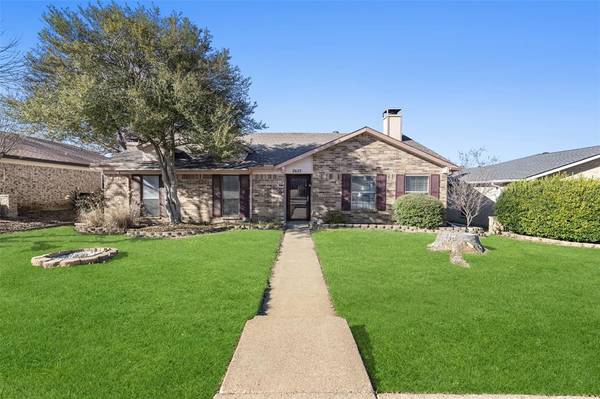 2637 Churchill Way, Garland, TX 75044