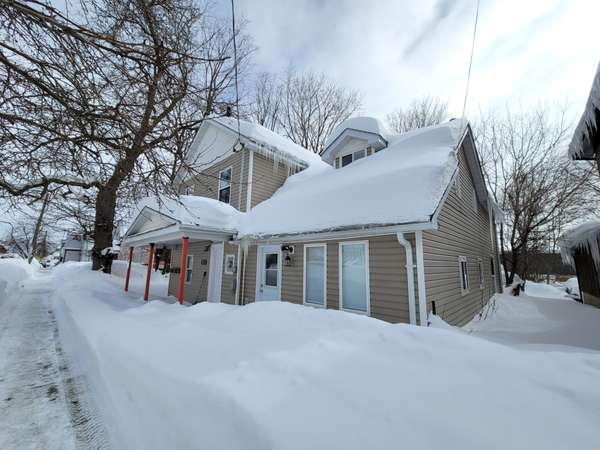 23 Elgin ST, Orillia, ON L3V 1R8