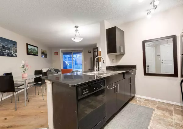 Calgary, AB T3R 0S3,195 Kincora Glen RD Northwest #115