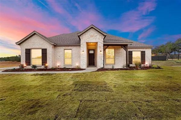 4000 Veal Station Road, Weatherford, TX 76085