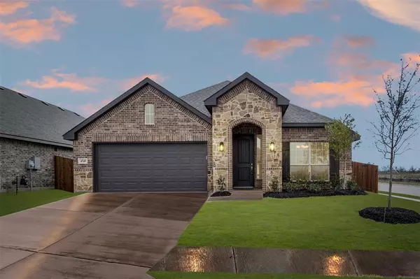 4549 Copper Point Drive, Fort Worth, TX 76036