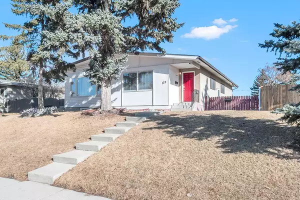 Calgary, AB T2K 3Y7,123 Huntford Close Northeast