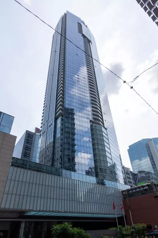 180 University AVE #4408, Toronto C01, ON M5H 0A2