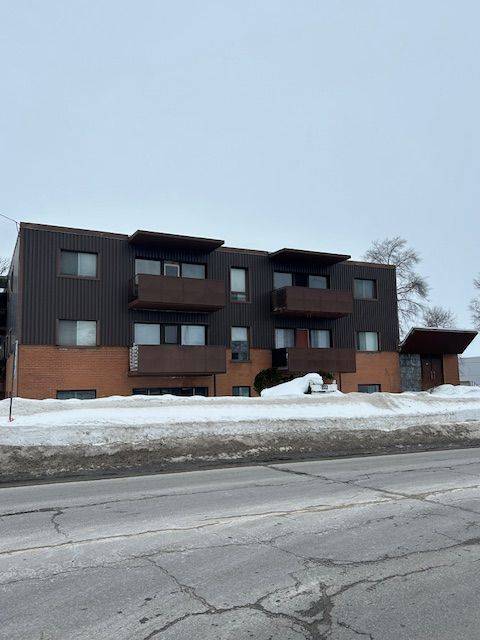 155 Lindsay ST S, Kawartha Lakes, ON K9V 2M9