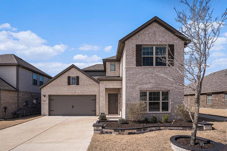 8909 Lantana Meadow Drive, Fort Worth, TX 76131