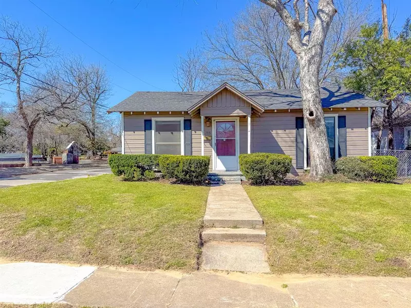 1418 Sycamore Avenue, Corsicana, TX 75110