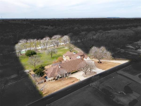 9310 Bellechase Road, Granbury, TX 76049