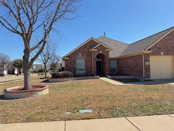 10528 Melrose Lane, Fort Worth, TX 76244