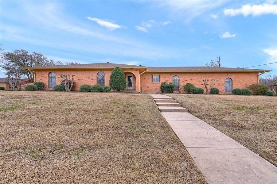 2731 Rivercrest Drive, Sherman, TX 75092