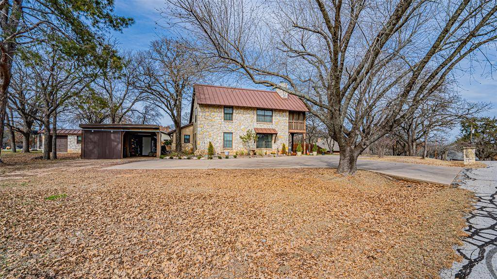 5014 Tahoka Drive, De Cordova, TX 76049