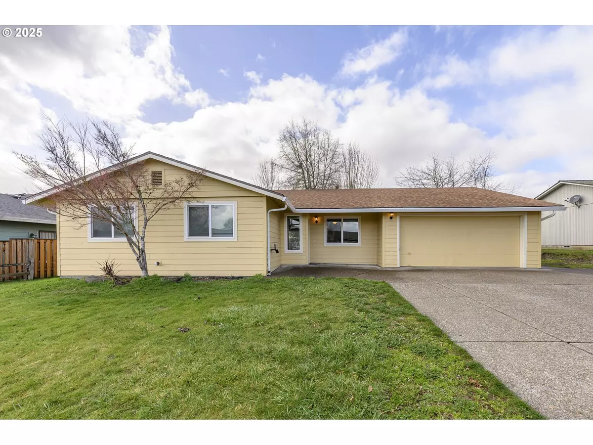 Mc Minnville, OR 97128,137 SW POPLAR CT