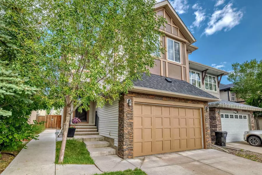 151 Everbrook DR Southwest, Calgary, AB T2Y 0L6