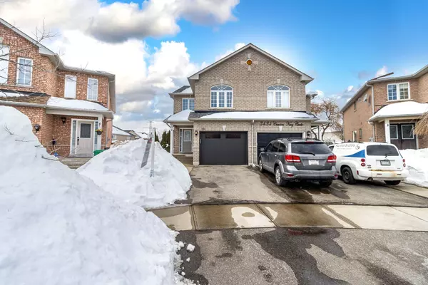 3436 Crimson King CIR, Mississauga, ON L5N 8M9