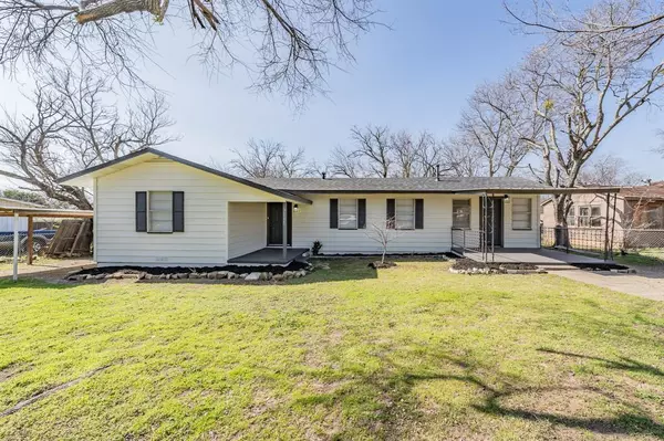 2105 Castleberry Cut Off Road, Fort Worth, TX 76114