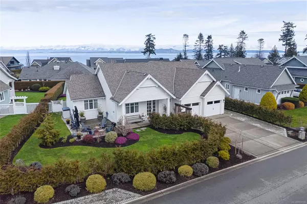 815 Bluffs Dr, Qualicum Beach, BC V9K 0A2