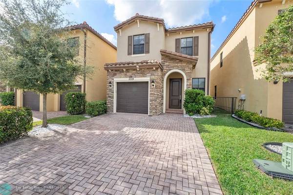 5319 NW 50th Ter,  Tamarac,  FL 33319