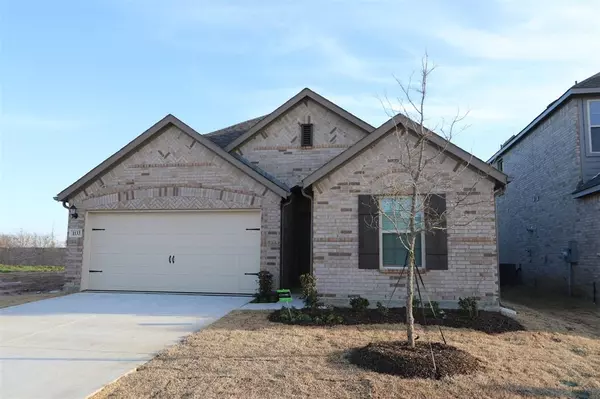 1133 South Hill Drive, Crowley, TX 76036