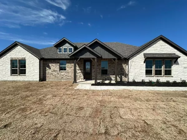 2469 Blackjack Oak Road, Oak Ridge, TX 75161