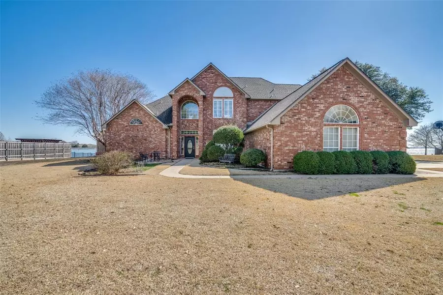 209 Rush Creek Drive, Heath, TX 75032