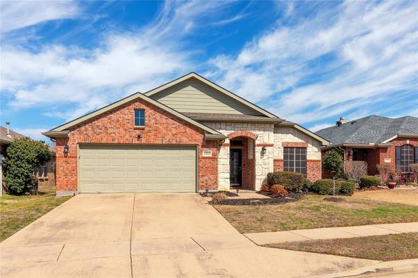 1805 Ringtail Drive, Little Elm, TX 75068