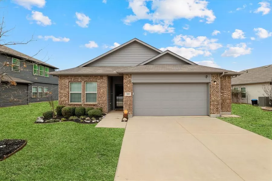 308 Countryside Drive, Aubrey, TX 76227