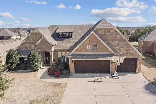 3214 Steamers Court, Granbury, TX 76049